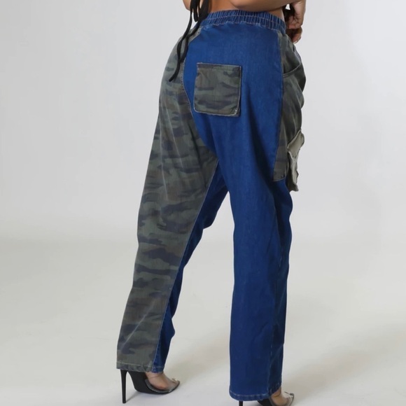 Denim camo patch pants. Small. NWT - Picture 3 of 3
